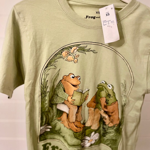 Frog and Toad Graphic T Shirt Light Green Crew Neck Short Sleeve Casual Top XS - Picture 2 of 6
